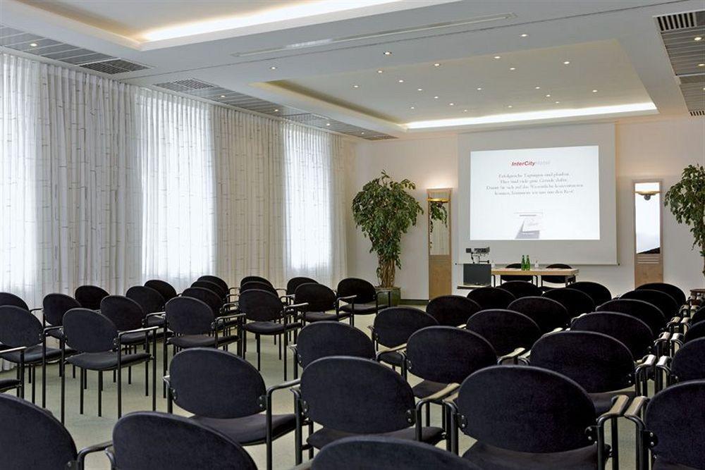 Intercityhotel Rostock Exterior foto